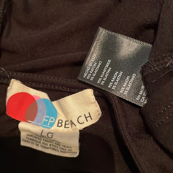 Free People Cropped Long Sleeved T-Shirt - Picture 6 of 8